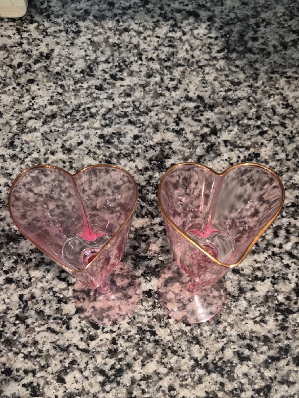 Pink Heart Shaped Gold-Rimmed Wine Glass - Elegant Stemware - Picture 2 of 5